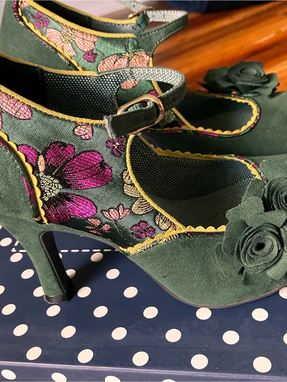 Rudy Shoes Women's Green Suede Mary Jane Heels with Floral Accent